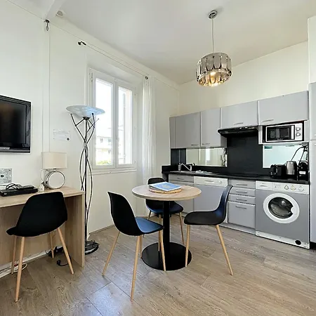 Viva Riviera - 10 Rue Florian Cannes
