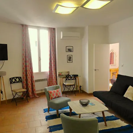 Viva Riviera - 10 Rue Florian *